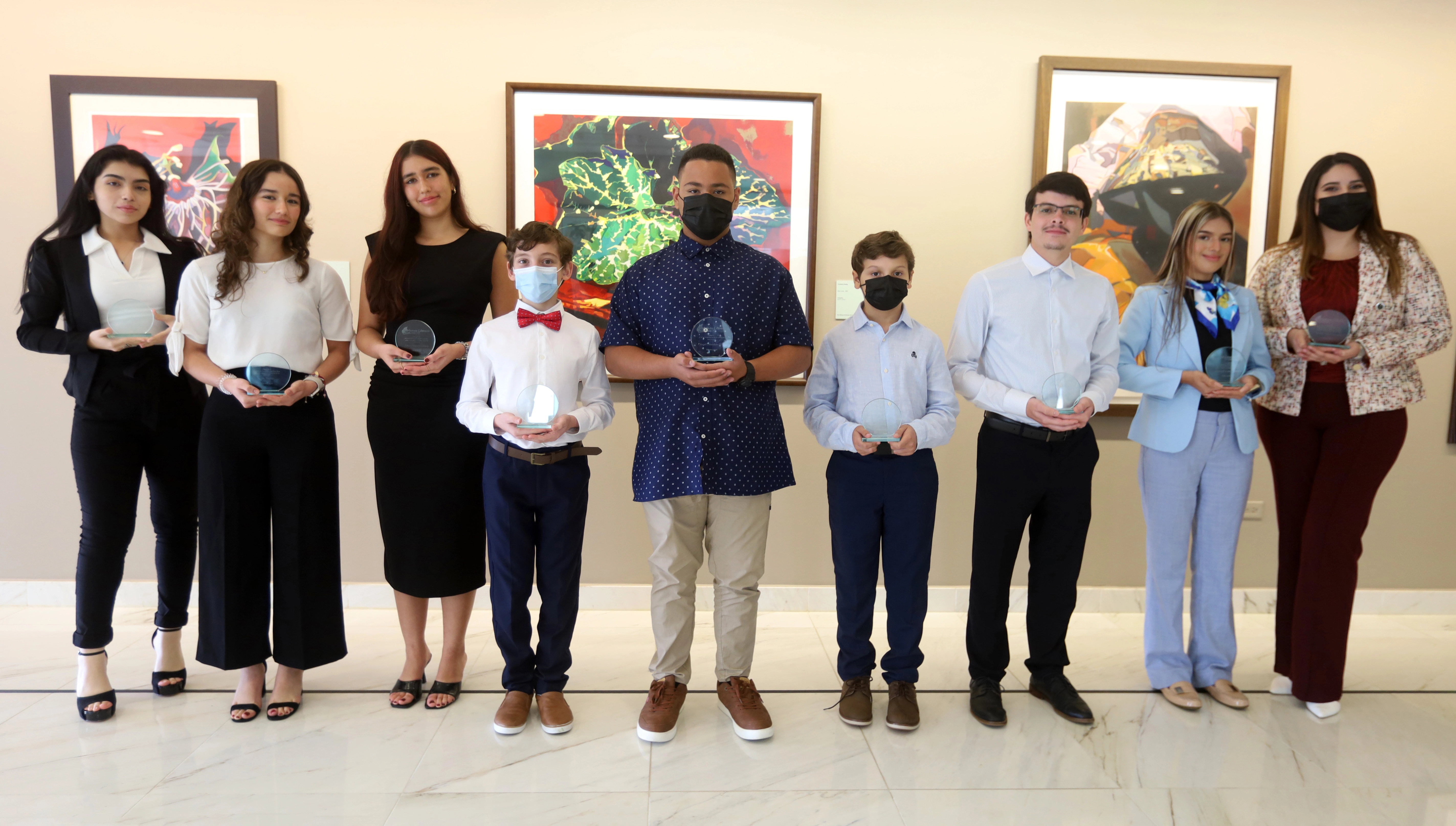 Reconocen a estudiantes ganadores del segundo Certamen Literario del Poder Judicial
