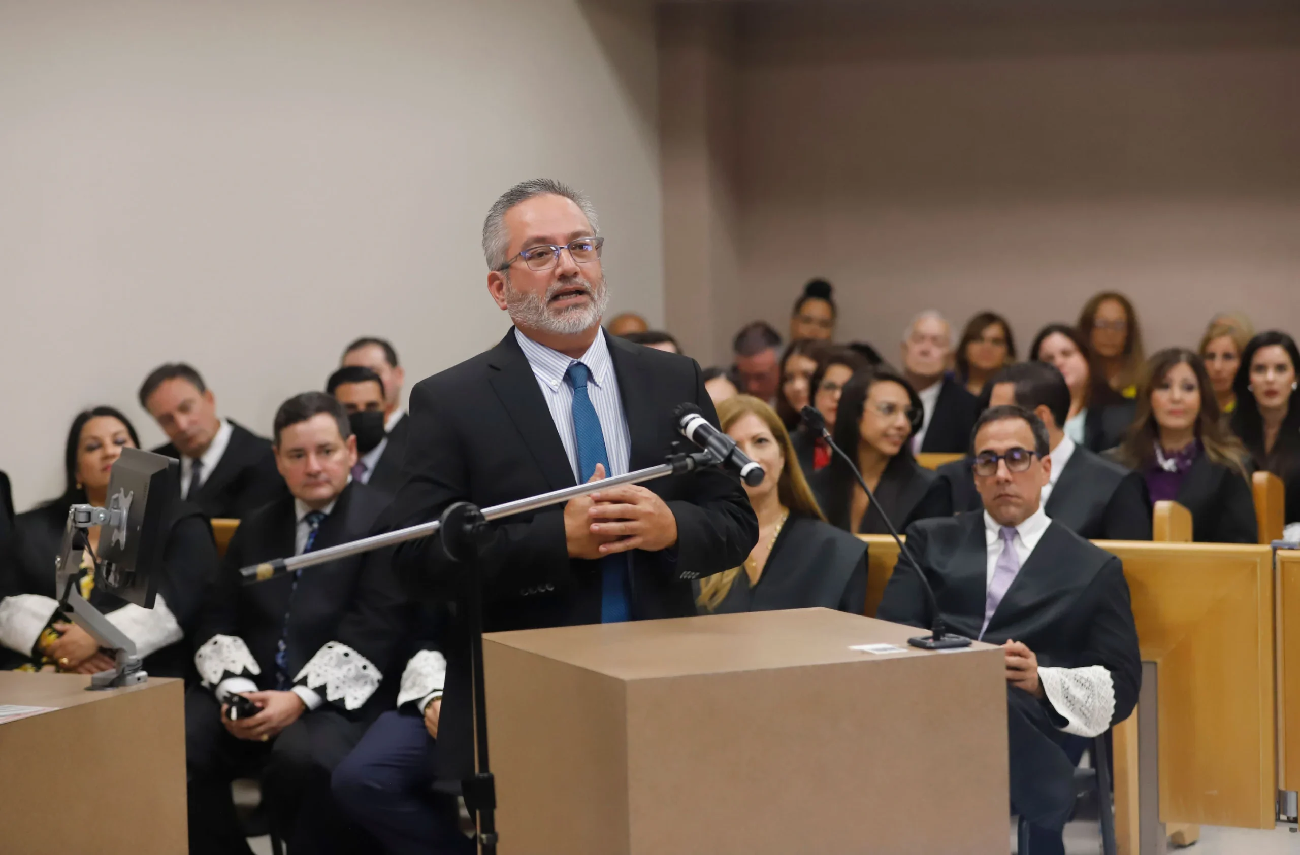 El Lcdo. Manuel Rivera Lugo, presidente de la Delegación de Abogados de Humacao, ofreció un mensaje a nombre de los abogados y abogadas de la Región Judicial de Humacao.