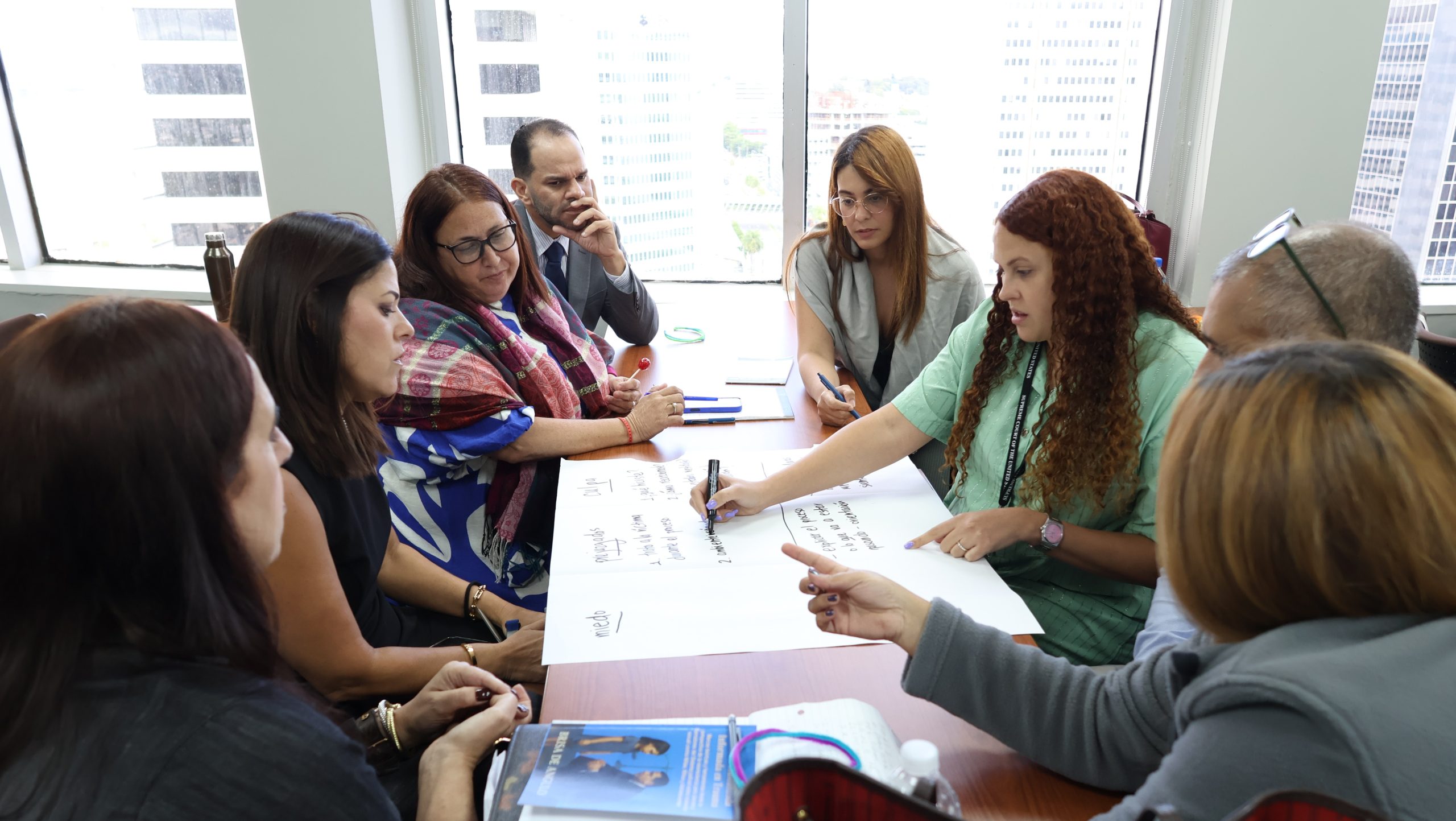 En la foto, jueces y juezas del Poder Judicial de Puerto Rico durante los ejercicios prácticos. En la foto, jueces y juezas del Poder Judicial de Puerto Rico durante los ejercicios prácticos.
